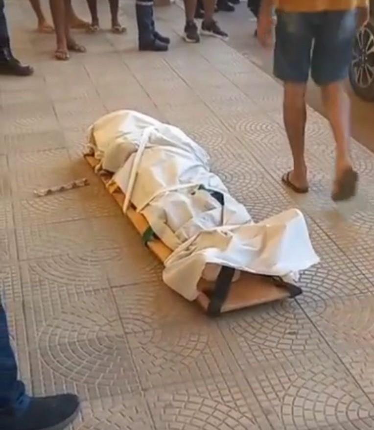 O trofeu da estuidez e insensatez!