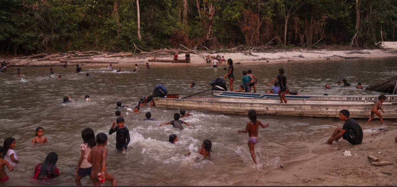 GARIMPO ROUBA ROÇA, ÁGUA, SAÚDE DOS MUNDURUKU E GOVERNO LULA PROTELA RETIRADA DE INVASORES
