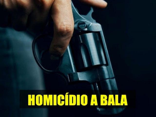 IMAGENS FORTES! CLIENTE DE BAR É EXECUTADO A TIROS JOGANDO SINUCA