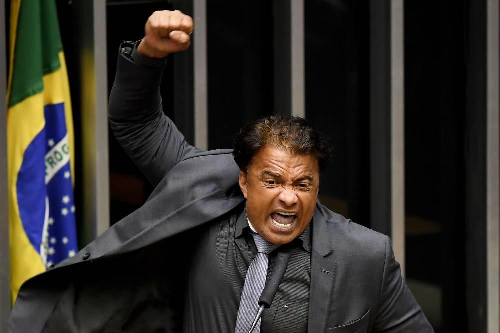 POLÍCIA FEDERAL PRENDE EX-DEPUTADO WLAD COSTA POR CRIMES ELEITORAIS CONTRA RENILCE NICODEMOS