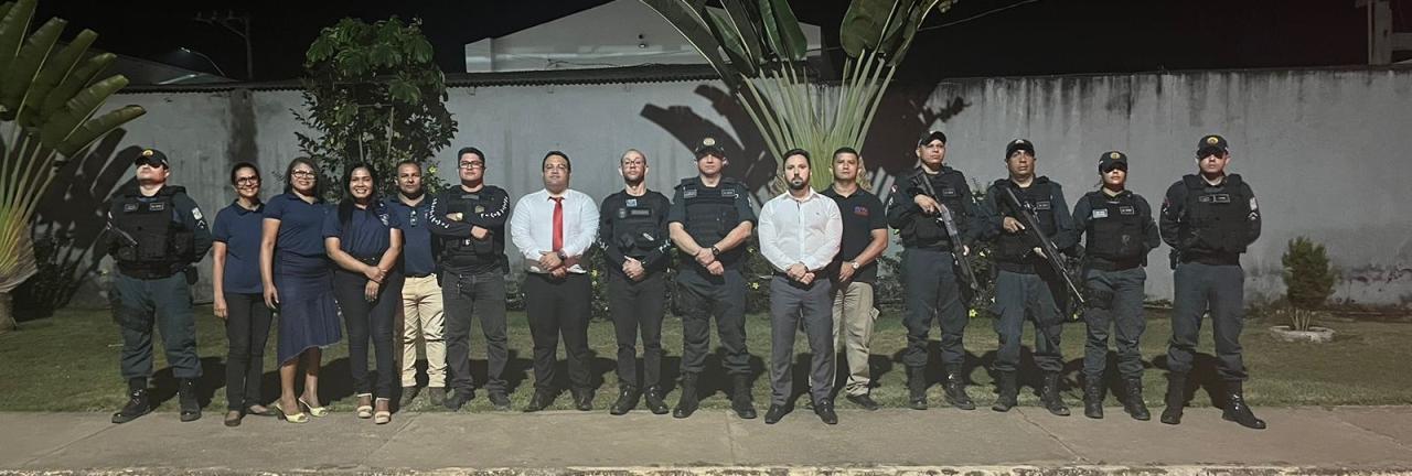 EM AÇÃO INÉDITA EM JACAREACANGA, A PROMOTORIA DE JUSTIÇA AVANÇA NOITE A DENTRO FISCALIZANDO, ORIENTANDO EM LOGRADOUROS, BARES E RUAS DA CIDADE