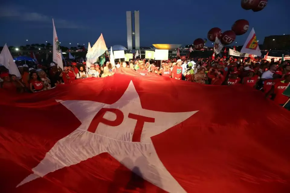 PT VIRA PARTIDO NANICO NO PARÁ; SOMENTE DUAS CIDADES ELEGERAM PREFEITOS DA SIGLA NO ESTADO!
