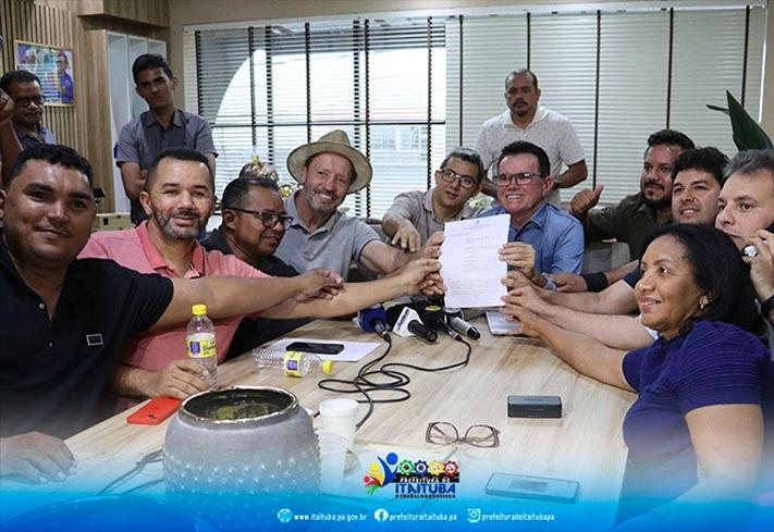 PREFEITO NICODEMOS AGUIAR DECRETA HOMOLOGAÇÃO DO CONCURSO PÚBLICO