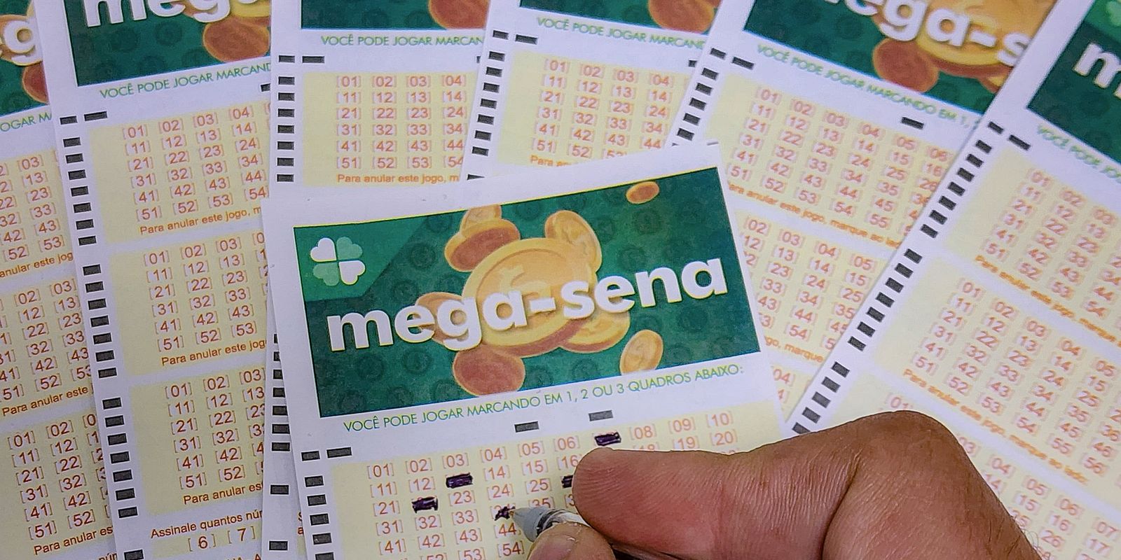 Mega-Sena acumula e prêmio vai a R$ 13 milhões; quina saiu para 23