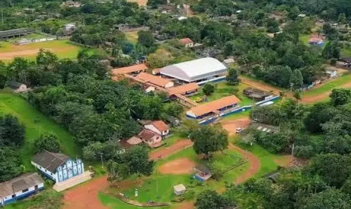 NO CORAÇÃO DA FLORESTA, GESTÃO E INOVADORA TRANSFORMA REALIDADE ESCOLAR NA CACHOEIRA DO ARUÃ